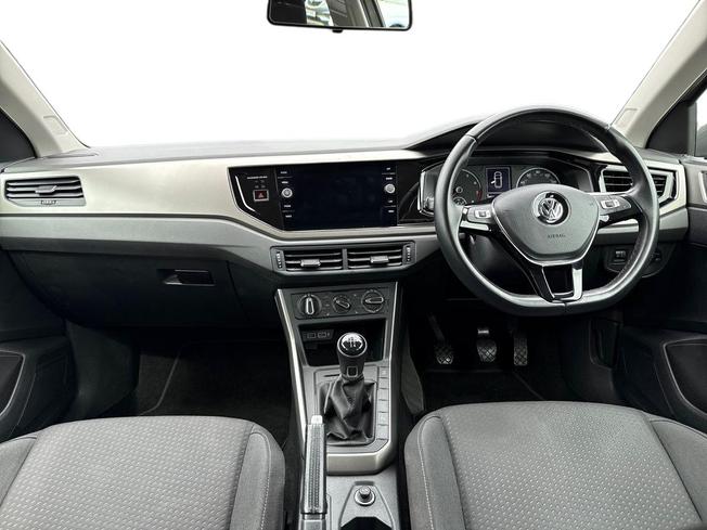 VOLKSWAGEN Polo Photo 10