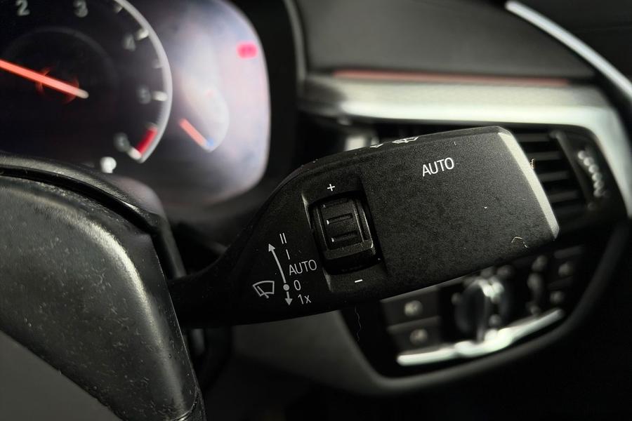 BMW 5 SERIES Photo autoimg-b59cfe838d0bd495e4f8121524281b1db2d54bd6.jpg