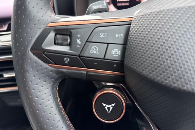 CUPRA Formentor Photo 16