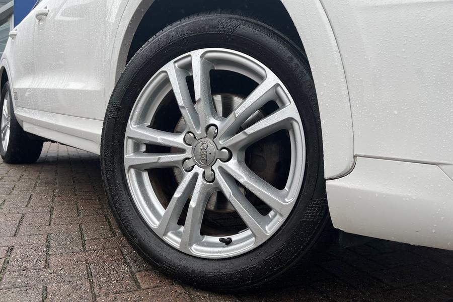 Audi Q3 Photo autoimg-b59d826f99b7855fd37908f5dc73a2d765ada15a.jpg