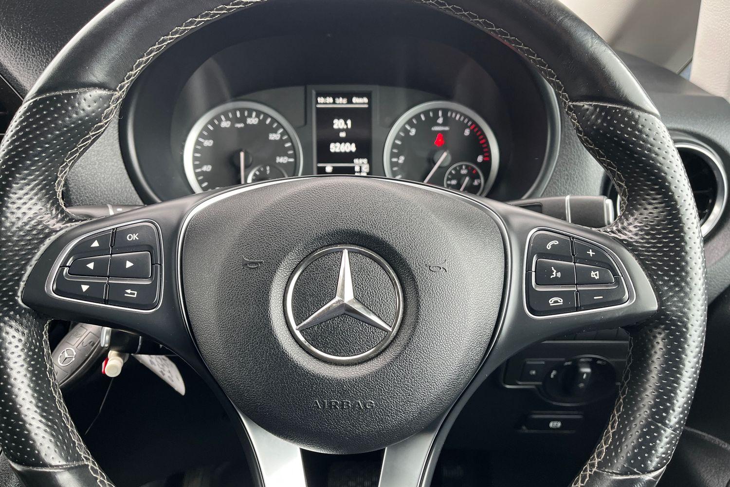 Mercedes-Benz VITO Photo 31