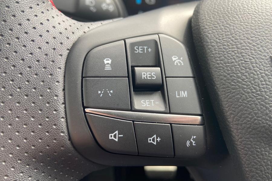 Ford KUGA Photo autoimg-b5a29df065bc5fc46773eb3575ed063973820813.jpg