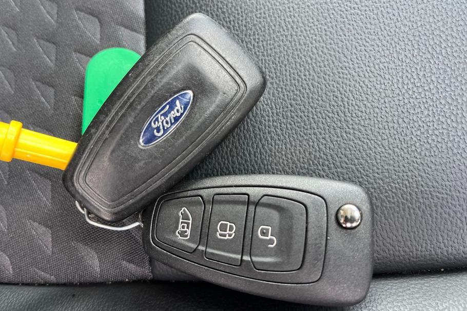 Used Ford TRANSIT CUSTOM HK73MYA 19