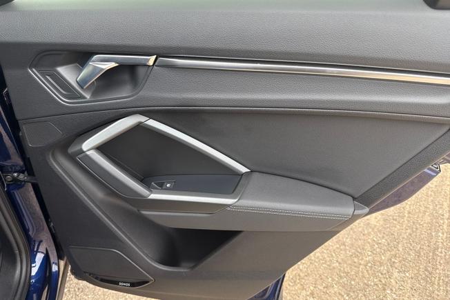 Audi Q3 Photo 38