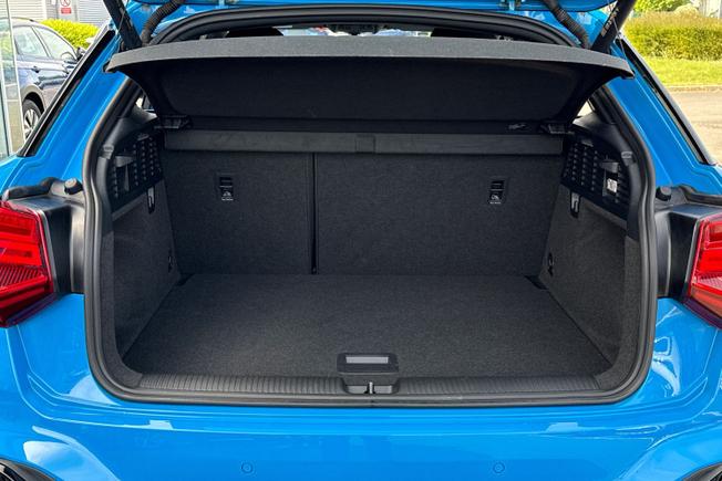 AUDI Q2 Photo 12