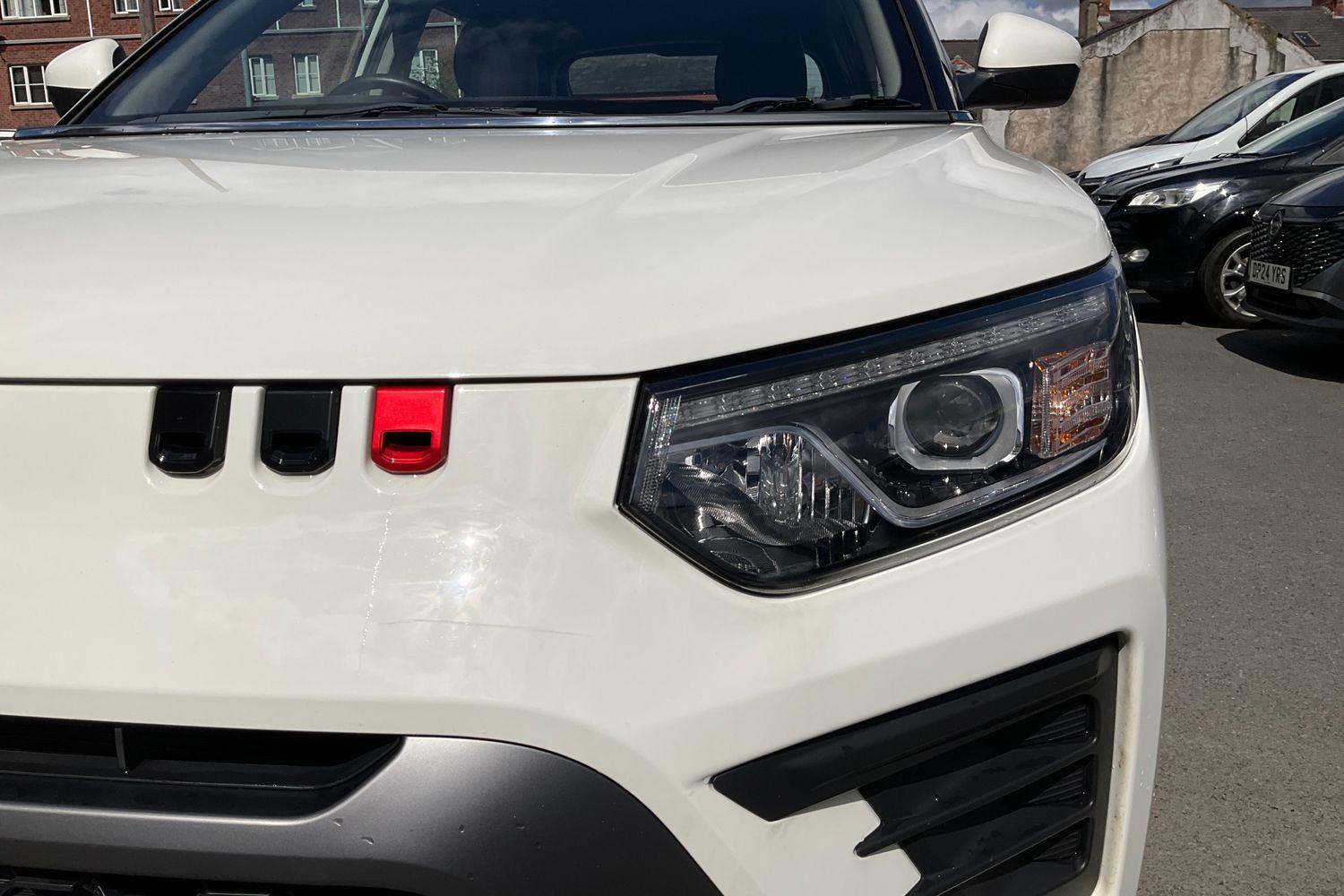 SsangYong TIVOLI Photo 33