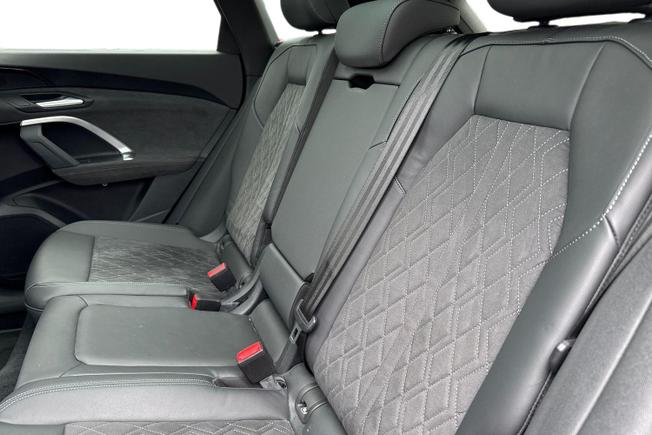 AUDI Q5 Photo 9