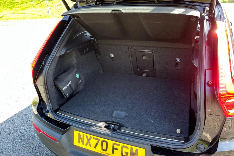 Volvo XC40 Photo autoimg-b5ad9d46ca611f98c16aa1b248b76644ffa46b80.jpg