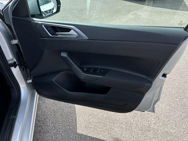VOLKSWAGEN Polo Photo 36