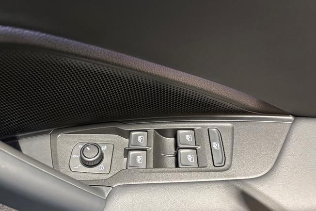 VOLKSWAGEN Tiguan Photo 28