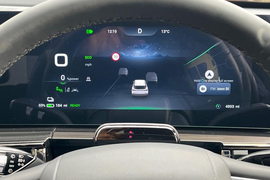 OMODA E5 Photo autoimg-b5b40b40ef39e458f3c0f75b4c07c63485d4dd52.jpg