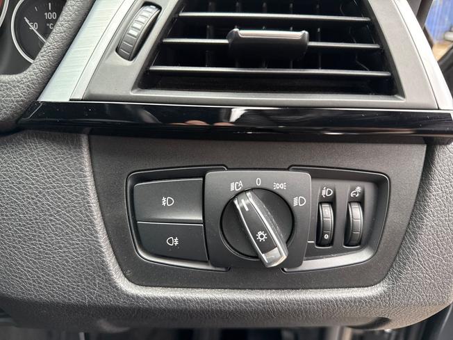 BMW 3 Series Photo 27