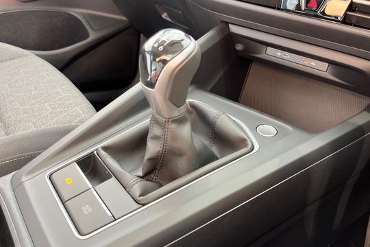 Volkswagen Golf Photo autoimg-b5b610c650bc94241799cb4eba7b8dd483a09f21.jpg