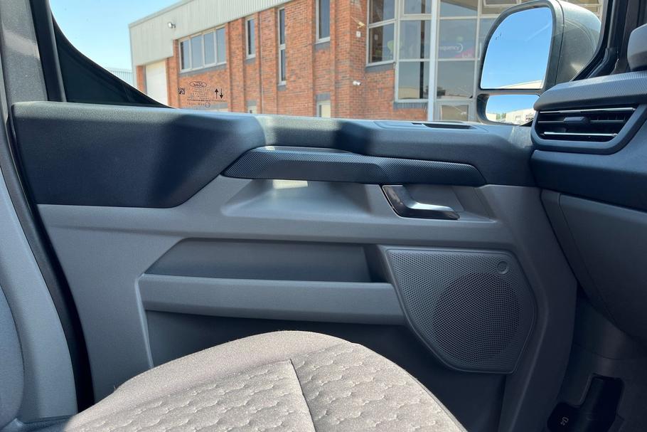 Used Ford TRANSIT CUSTOM LC26TZG 35