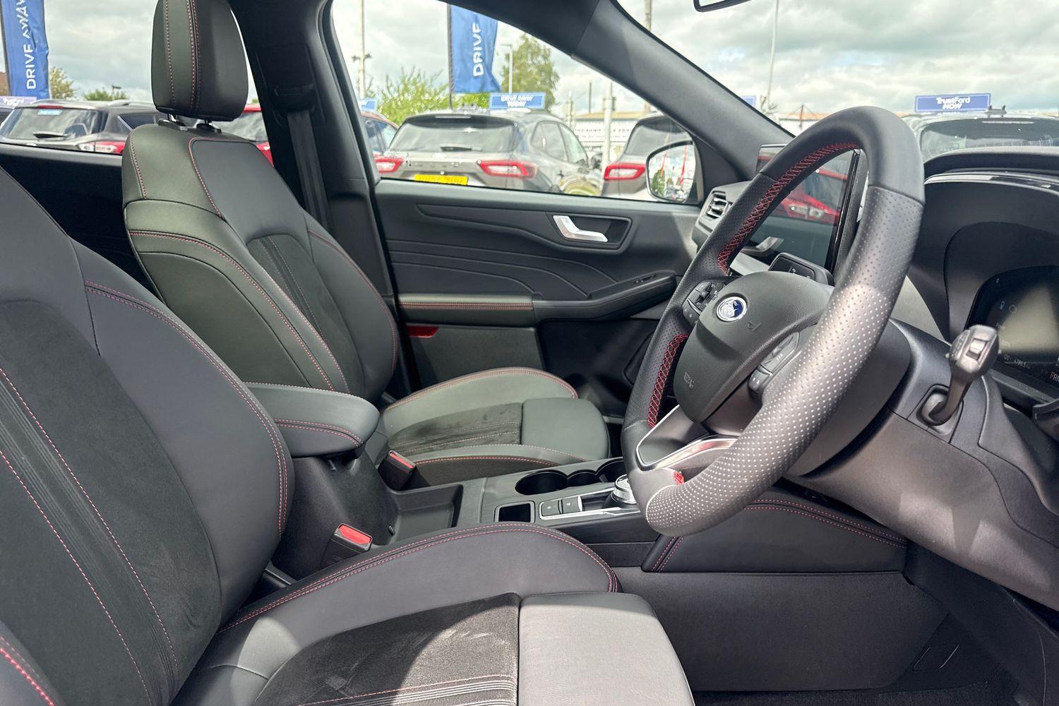 Ford KUGA Photo 16