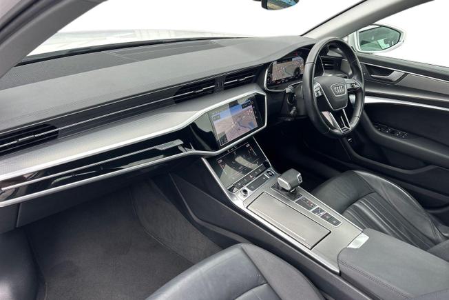 AUDI A6 Saloon Photo 2
