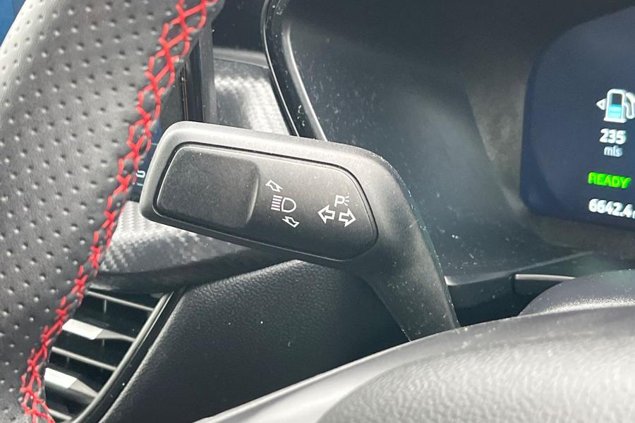 Ford KUGA Photo autoimg-b5b9db1029a2abebab02067066c7c345488dd9fe.jpg