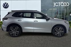 VOLKSWAGEN Tiguan Photo 4