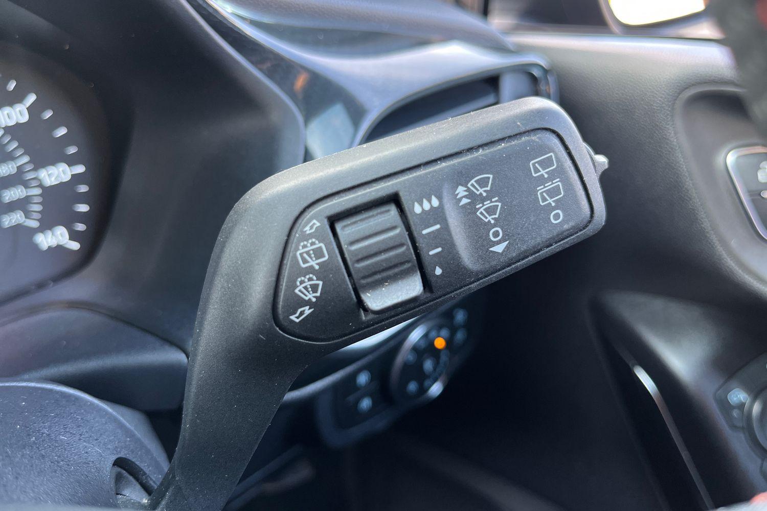 Ford Fiesta Photo 14
