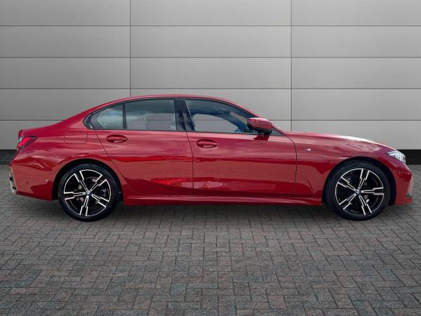 BMW 3 Series Photo autoimg-b5bc851e821a6364f32f455d0daf6348095951ed.jpg
