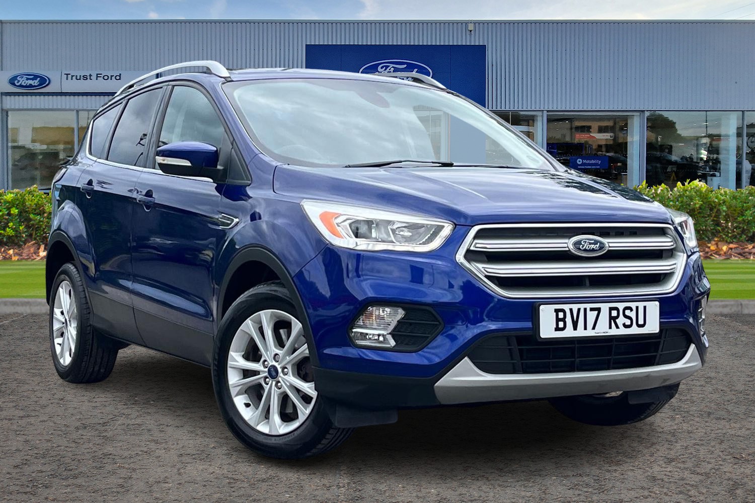 Ford KUGA Photo 0