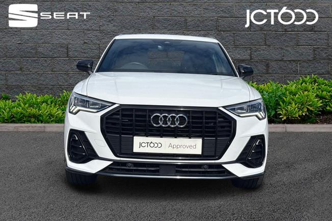 AUDI Q3 Photo 8