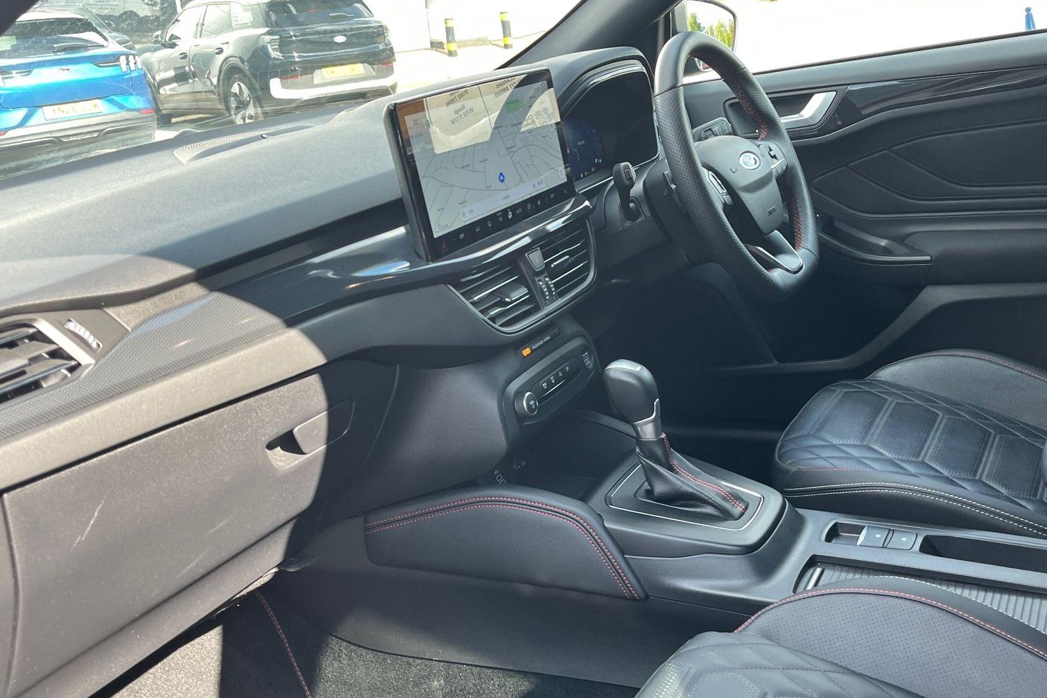 Ford FOCUS Photo 17
