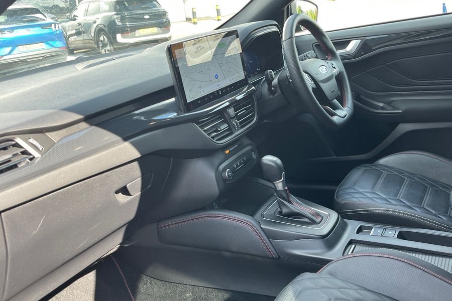 Ford FOCUS Photo autoimg-b5d670205b3b02054a6533bf701f75095030968f.jpg