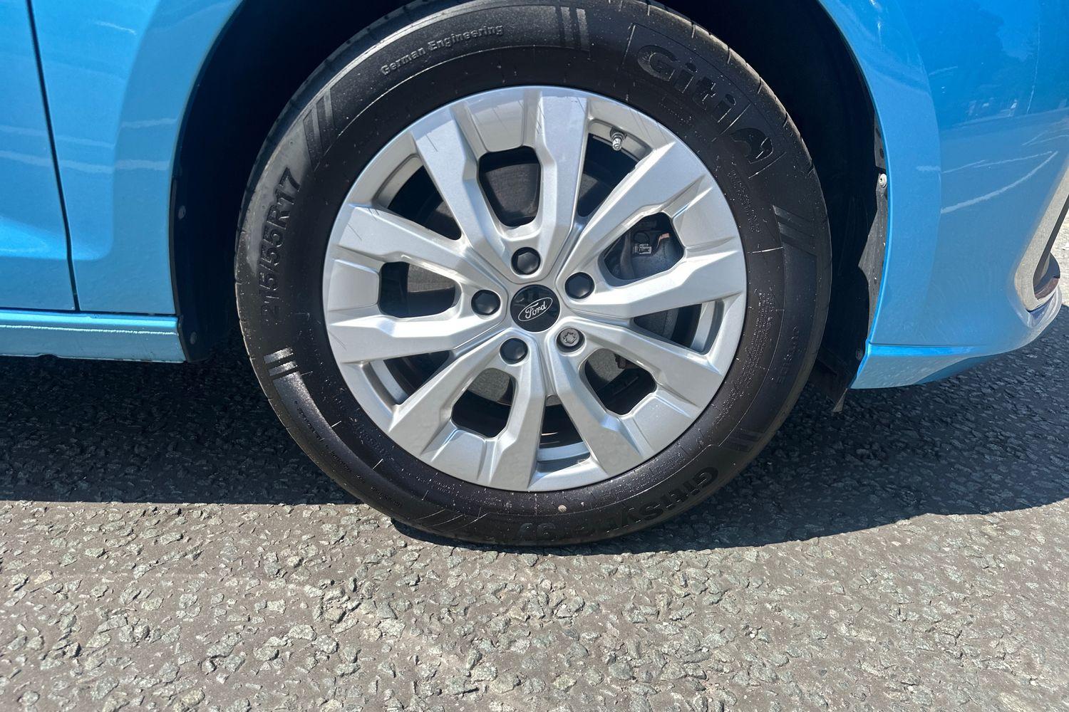 Ford TRANSIT CONNECT Photo 21
