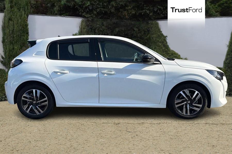 Peugeot 208 Photo autoimg-b5db39cef71f59f5ae94b13c357e80b774d43b7e.jpg