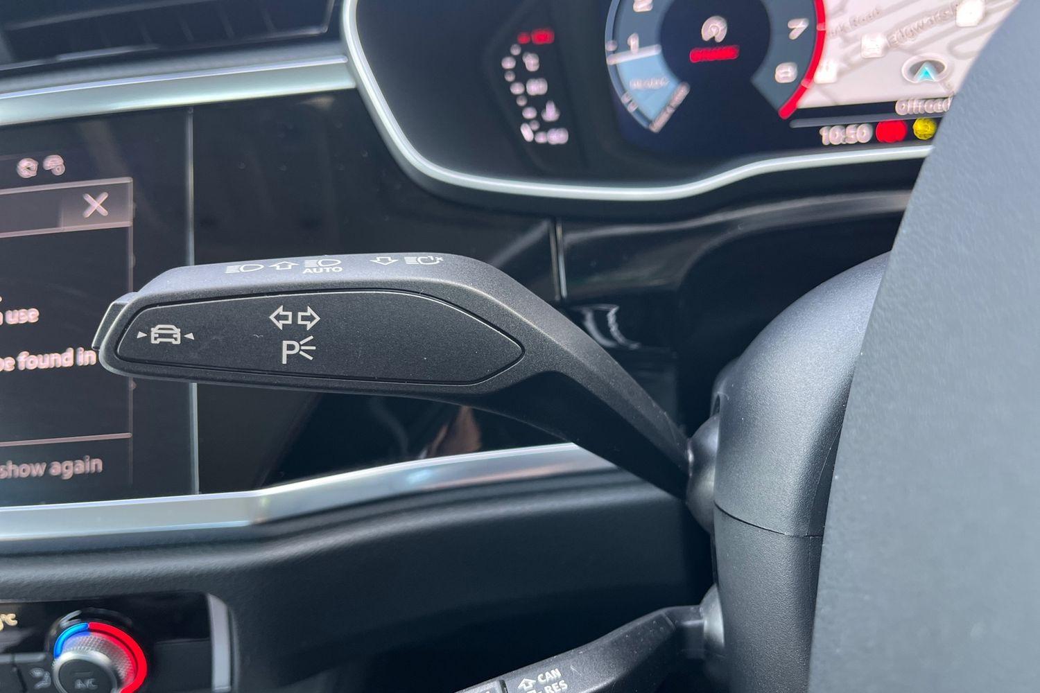 Audi Q3 Photo 13