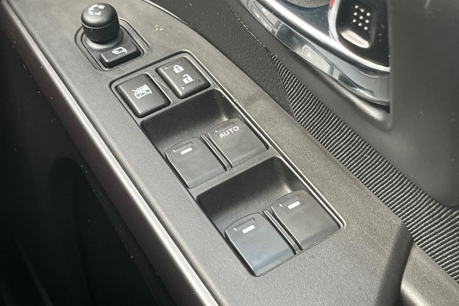 Suzuki S-CROSS Photo autoimg-b5e232290564d99aaef5aa37ace7160485a89d76.jpg