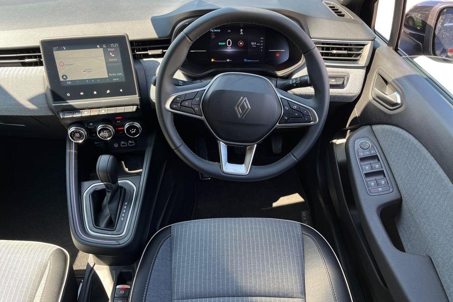 Renault CLIO Photo autoimg-b5e375a1e8623f4bac94ba1012bac78f29f3c902.jpg