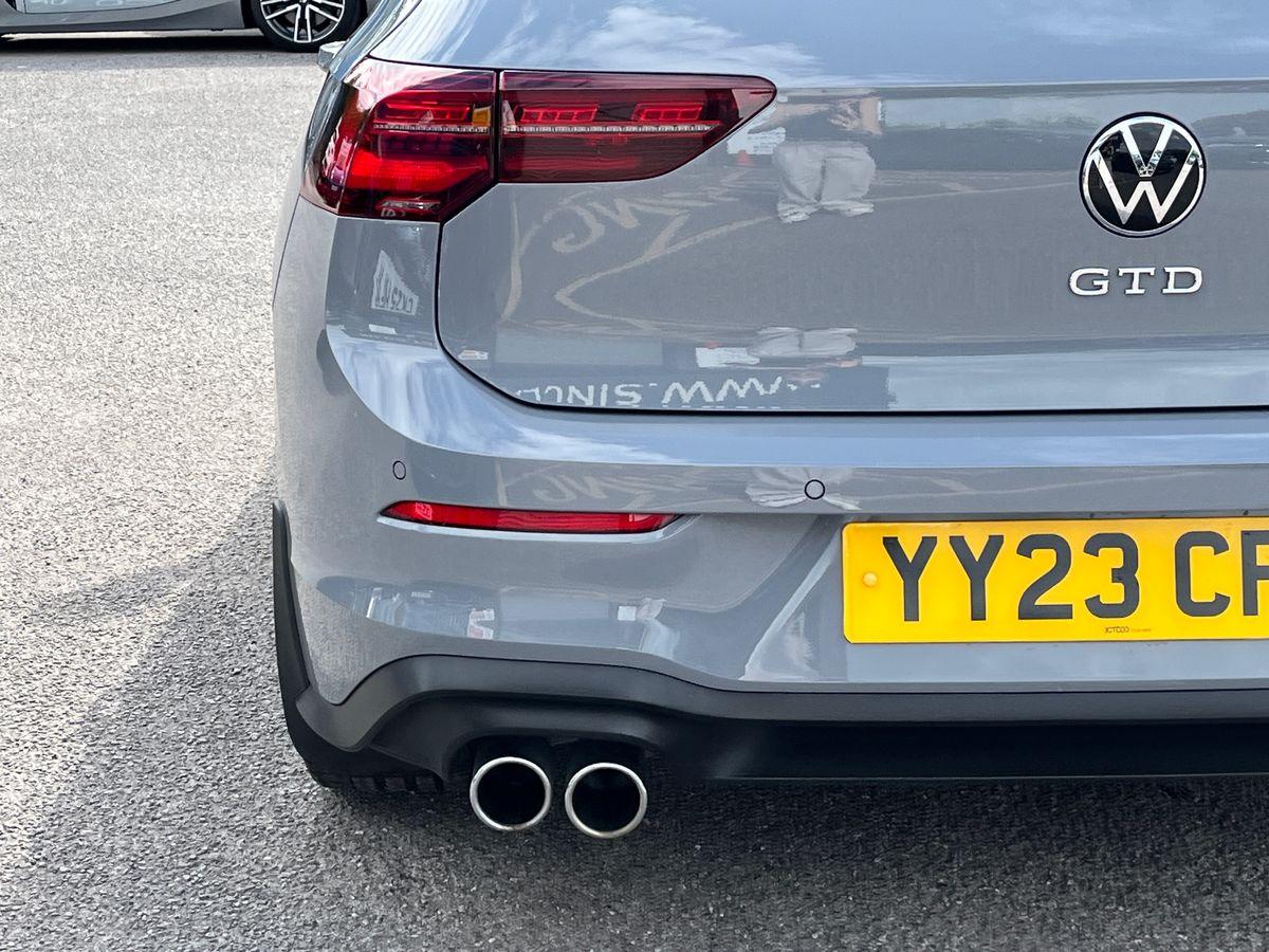 Volkswagen Golf Photo 18