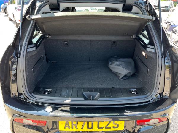 BMW i3 Photo autoimg-b5ee56c6c548d053ac939c6ca8954e454d37b71e.jpg