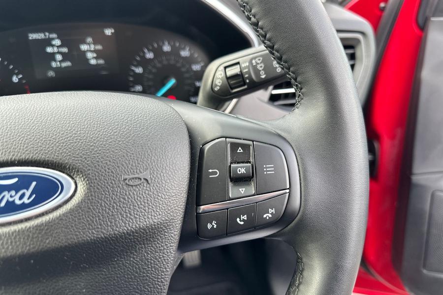 Ford FOCUS Photo autoimg-b5eea786895f34a31a10748e5803c68939665d6f.jpg