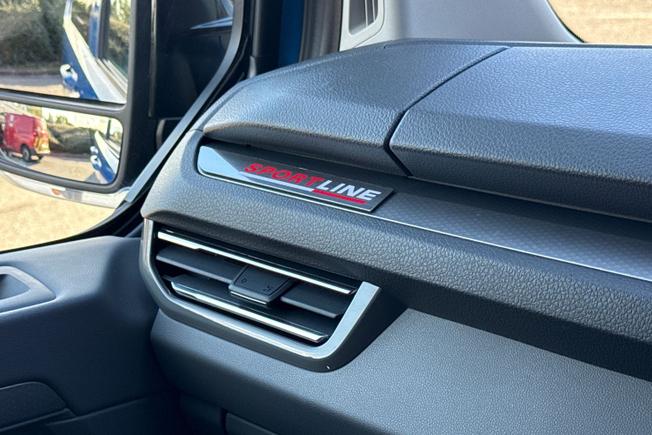 VOLKSWAGEN Transporter Photo 28