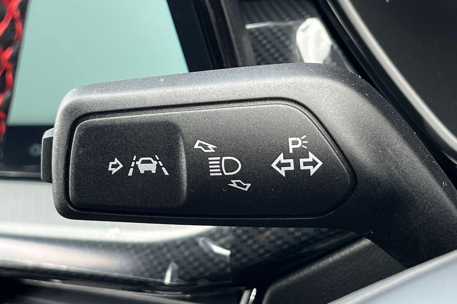 Ford Focus Photo 13