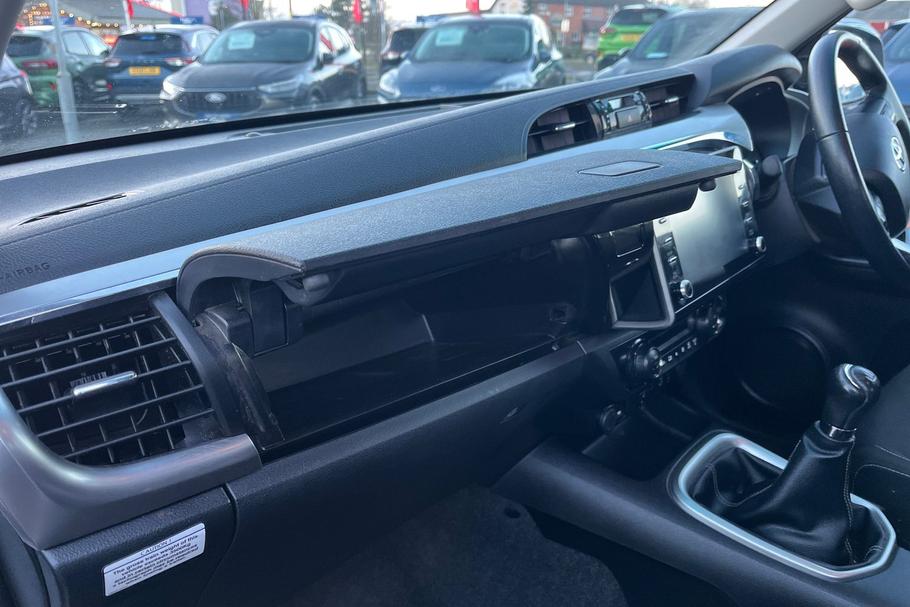 Used Toyota HILUX FG72YVD 9