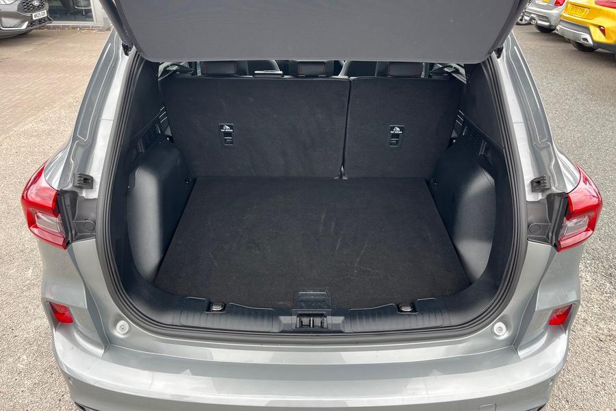 Ford Kuga Photo autoimg-b5fffdad5cca736bffa23e05258432020a1e6855.jpg