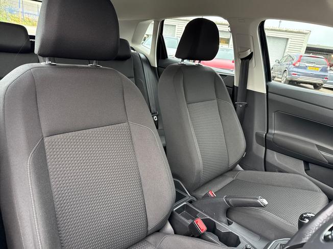 VOLKSWAGEN Polo Photo 23