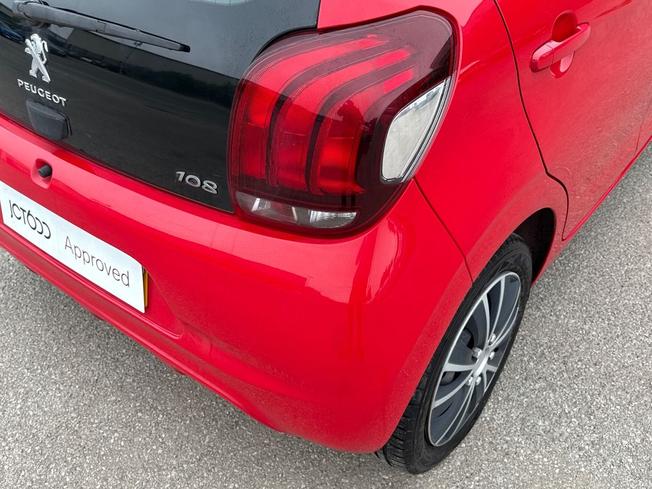 PEUGEOT 108 Photo 18