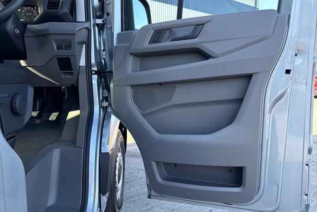VOLKSWAGEN Crafter Photo 34