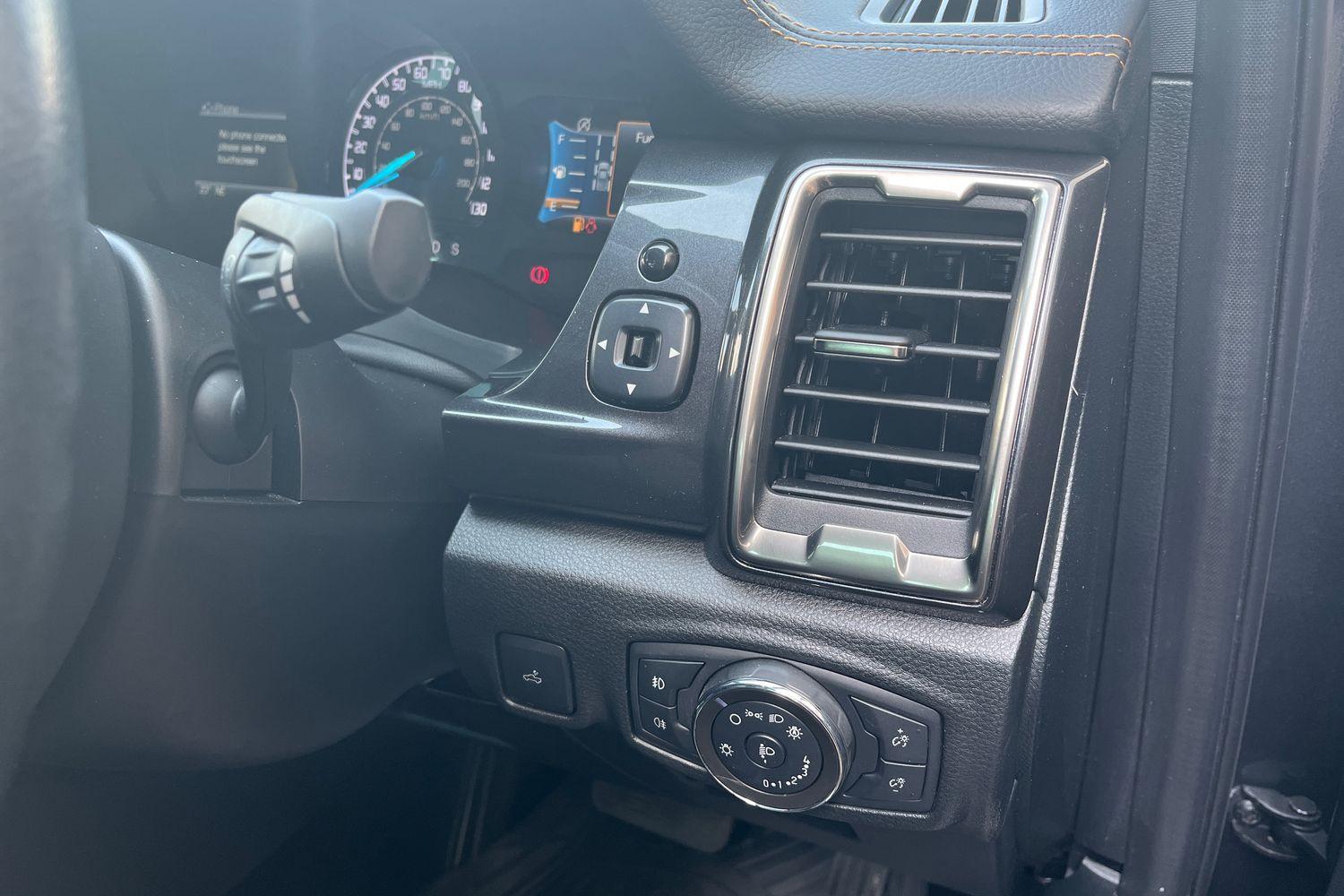 Ford RANGER Photo 18