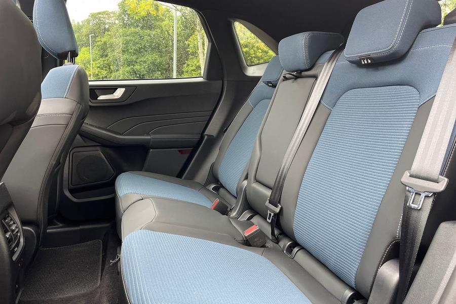 Ford KUGA Photo autoimg-b61447f765e8cf7670f4d27a34b6e8b20f7ebce9.jpg