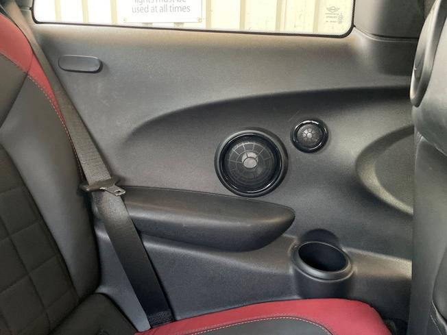 MINI Hatch Photo 33