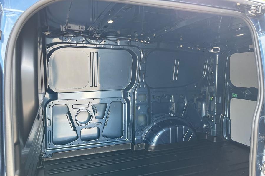 Ford TRANSIT CUSTOM Photo autoimg-b615307852ae96c95b252d6aa53f4e1847da0832.jpg