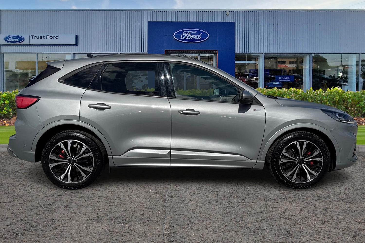 Ford KUGA Photo 2