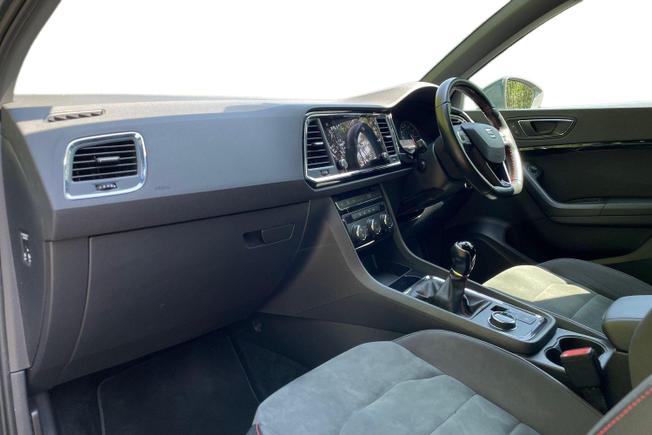 SEAT Ateca Photo 2