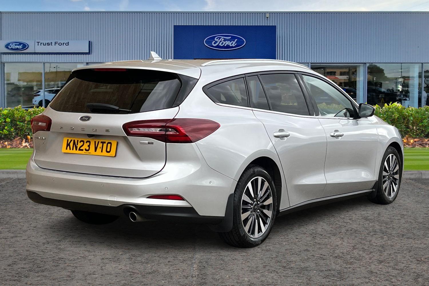 Ford FOCUS Photo 3